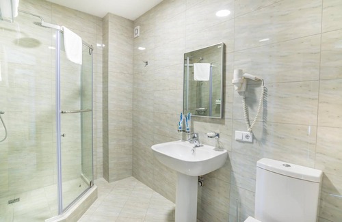 Taldykorgan Hotel | Royal Petrol Hotel Taldykorgan