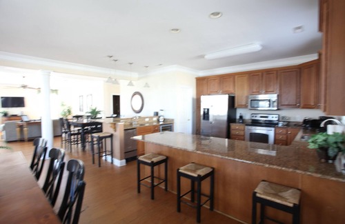 Inlet Harbour Casa | ARRECIFE REAL 2º FILA, 7 HAB, 7. 5 BAÑO, PISCINA PRIVADA / TINA CALIENTE, ASCENSOR Y MÁS !!!