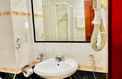 Dar es Salaam Hotel | Royal Village Hotel Dar Es Salaam