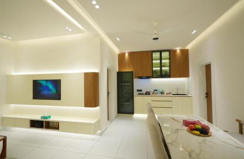 Kolenchery Apartamento | Royale Suites - 1 BHK Serviced Apartment