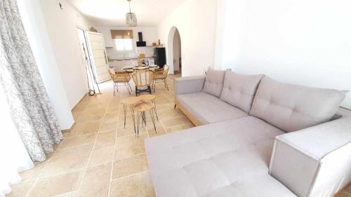 Benitses Apartamento | Rozas house