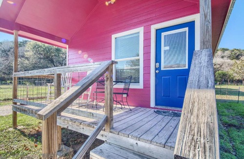 New Braunfels Casa | RR 9122WC Wine Cup Cabin