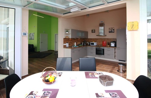 Trent Casa | Su sueño de jardín de invierno para toda la familia - sauna - vacaciones en Rügen con su perro