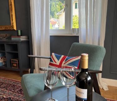 Hohenems Apartamento | Ruhig trotz Stadtzentrum mit Parkplatz auf Privatgrundstück