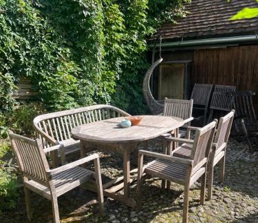 Hohenems Apartamento | Ruhig trotz Stadtzentrum mit Parkplatz auf Privatgrundstück