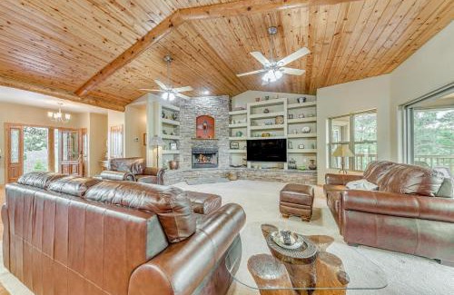 Ruidoso Casa | Ruidoso Vacation Rental Close to Hiking and Skiing