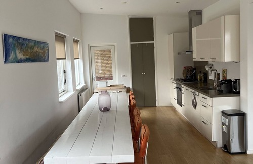 Municipality of Bergen Casa | Ruime Vakantiewoning Voor Meerdere Gezinnen Direct aan zee