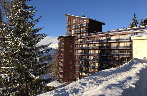Arc-1800 Apartamento | Ruitor alojamiento vacaciones de esquí en la nieve y verano en la montaña.