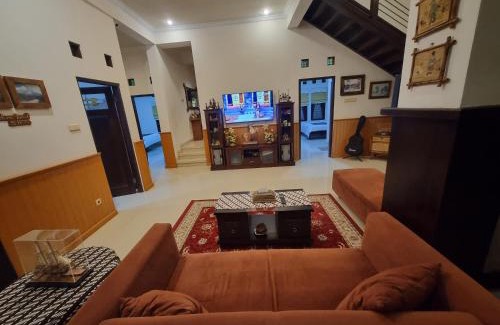 Sinduharjo Casa | Rumah Keluarga Homestay 4BR Syariah