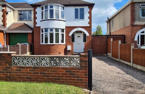 Cannock Casa | Rumer Hill House close to Cannock
