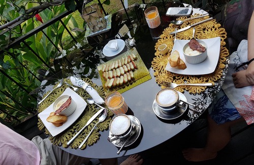 Sala Klang Casa | ¡Encantos del país "Rumor lo tiene" y un desayuno gourmet!