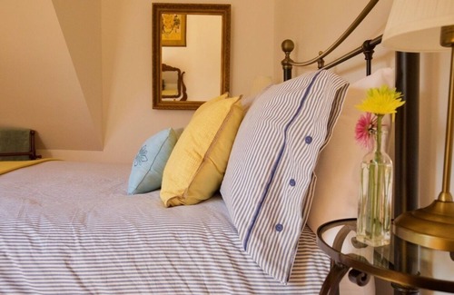 Bloomfield Cama Y Desayuno | Gallo fugitivo BnB - El nido