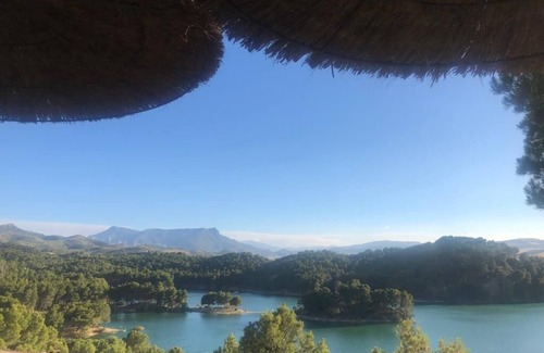Coin Apartamento | RunWild Hen Party Pool Fun for 12
