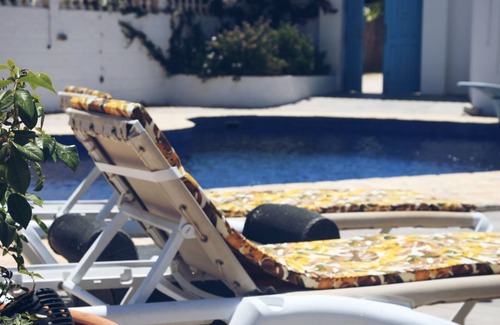 Coin Apartamento | RunWild Hen Party Pool Fun for 12