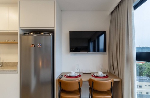 Escola Agricola Apartamento | RUP Studios Equipados em Prédio Piscina