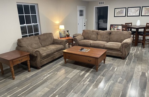 Eastview Casa | Rural 2 bedroom ranch with country setting