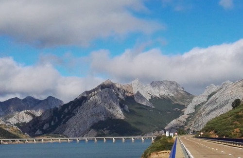 Villafrea de la Reina Apartamento | Alojamiento Rural en Montaña Leonesa, junto a picos de Europa y el pantano de Riaño.
