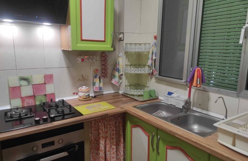 Utrera Chalet De Esquí | Alojamiento Rural Villa Rosarito, chalet con piscina y jardín para 12 personas