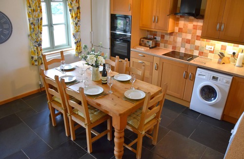 Grampound Cabaña | Casas rurales en el complejo rural 7 Lux, Hawthorn Cottage, con hermosas vistas al sur