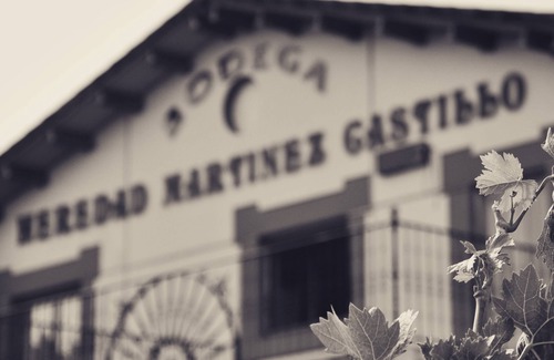 Cuzcurrita de Río Tirón Cabaña | "Casa Rural en La Rioja para 8+ Personas – La Viña 1 con Juegos y Barbacoa"