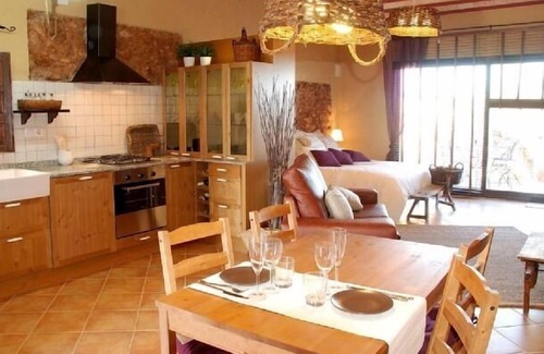 Sant Jaume dels Domenys Apartamento | Loft Rural en el corazón del Penedés ideal parejas rodeado de viñedos.