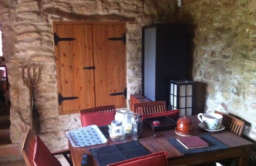 Les Coves de Vinroma Cabaña | Casa Rural, silencio y descanso, estas en el campo y a16 km de la pl