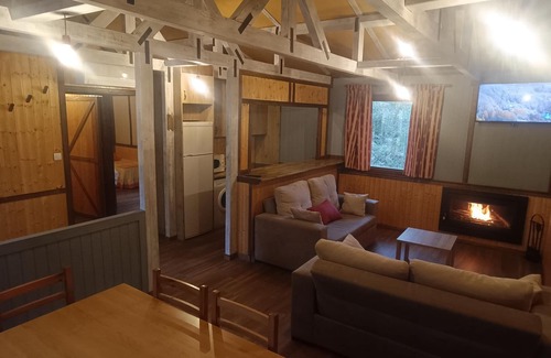 Yeste Cabina | Casa Rural A1 junto al Rio Tus con piscina