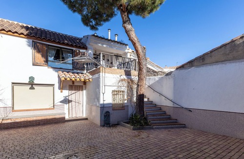 Sonseca Casa | Casa rural 'Casa Albanta' con terraza privada, Wi-Fi y aire acondicionado