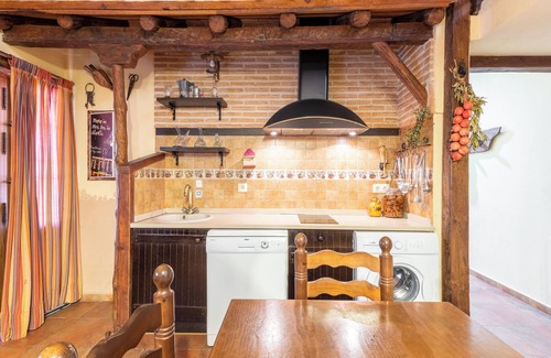 Fuentidueña de Tajo Casa | Casa Rural 'El Tinao De La Petra' con Piscina Privada, Wi-Fi y aire acondicionado