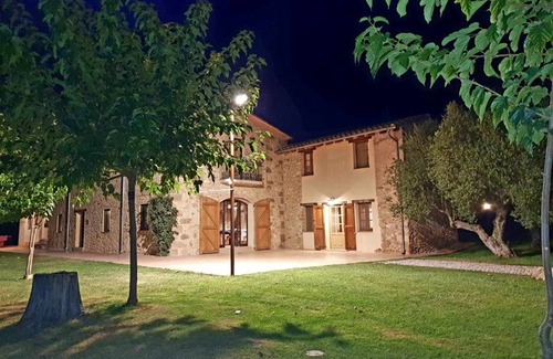 Queixas Casa | Masía restaurada con piscina privada-28 pax