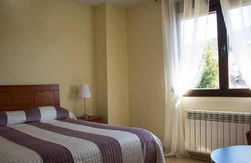 Navamorcuende Cabaña | Casa rural (alquiler íntegro) Pilón de Abajo para 8 personas