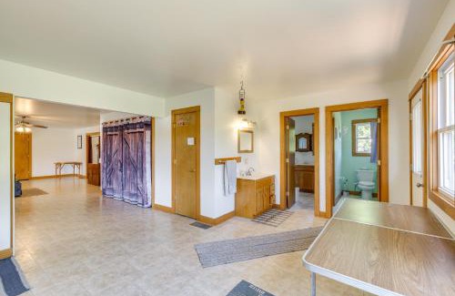 Bristolville Casa | Rural Middlefield Home on Peaceful Working Farm!