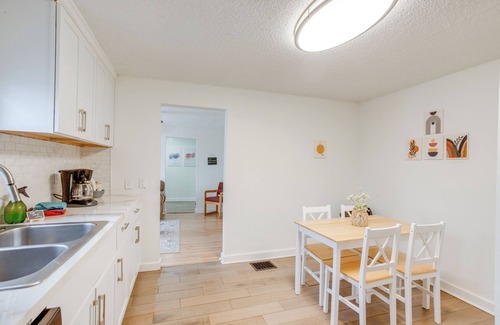 Bedford Cabaña | Rural Retreat Near Golf Courses in Ottawa Lake!