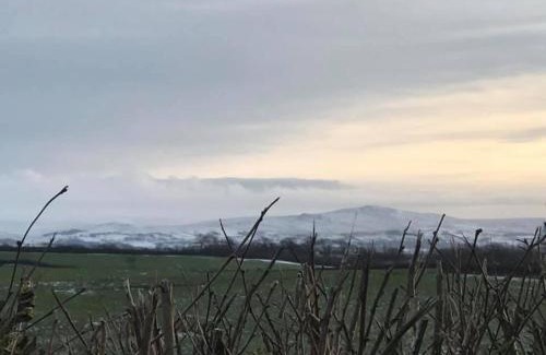 Broadwoodkelly Casa | Rural Retreat - Private Hot Tub