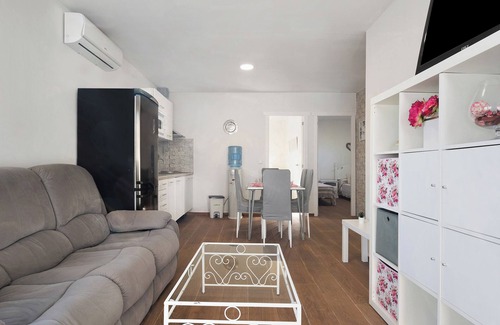 La Coquina Casa | Casa Rural "El Abuelo" con Piscina Privada, 2 Terrazas y Wi-Fi