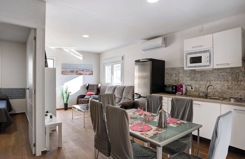 La Coquina Casa | Casa Rural "El Abuelo" con Piscina Privada, 2 Terrazas y Wi-Fi