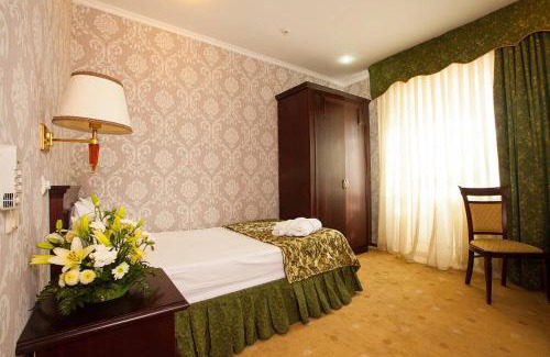 Nur-Sultan Hotel | "Rush Hotel"