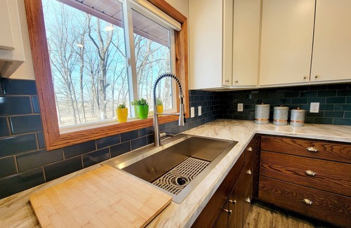 Perham Casa | Rush Lake, Lake View retreat. Family size house, spacious parking.