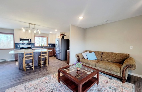 Perham Casa | Rush Lake, Lake View retreat. Family size house, spacious parking.