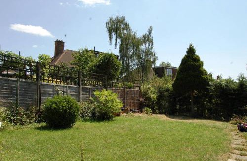 Whittington Casa | Rushden Vacation Home