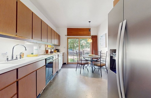 Michiana Casa | Rustic beach cottage with partial lake views, grill, & WiFi - great location