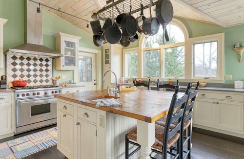 Prattsville Casa | Rustic-Chic Farmhouse w/ Firepit, Close to Windham Ski & Catskills Adventures!