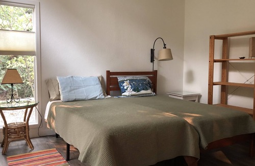 Lafayette Cabaña | Cabaña rústica contemporánea en un entorno tranquilo (cerca del centro)