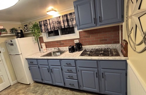 Smallwood Cabina | Rustic & cozy 2BR in Smallwood – dog friendly, near lake, hiking & Woodstock
