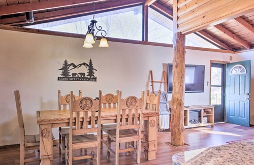 Eucha Cabina | Rustic Eucha Dwelling w/ Balcony, Grand Lake Views