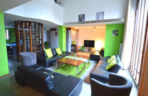 Walk Casa | Rustic Farmhouse with Pool