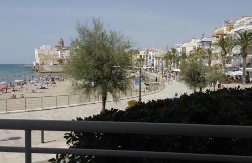 Sitges Apartamento | Rustic good