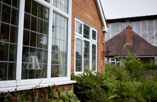 Kenilworth Casa | Rustic Haven with Driveway Kenilworth