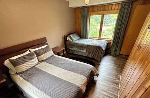 Hayward Casa | Hayward Home near Downtown and Bike/Ski Trails
