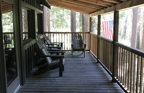 Shingletown Casa | Montaña rústica casa cerca de Lassen Parque